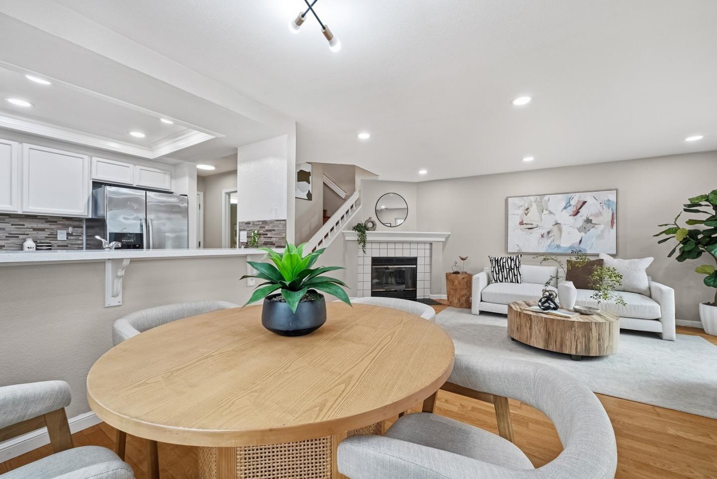 Detail Gallery Image 9 of 38 For 34767 Shalimar Ter, Fremont,  CA 94555 - 2 Beds | 2/1 Baths