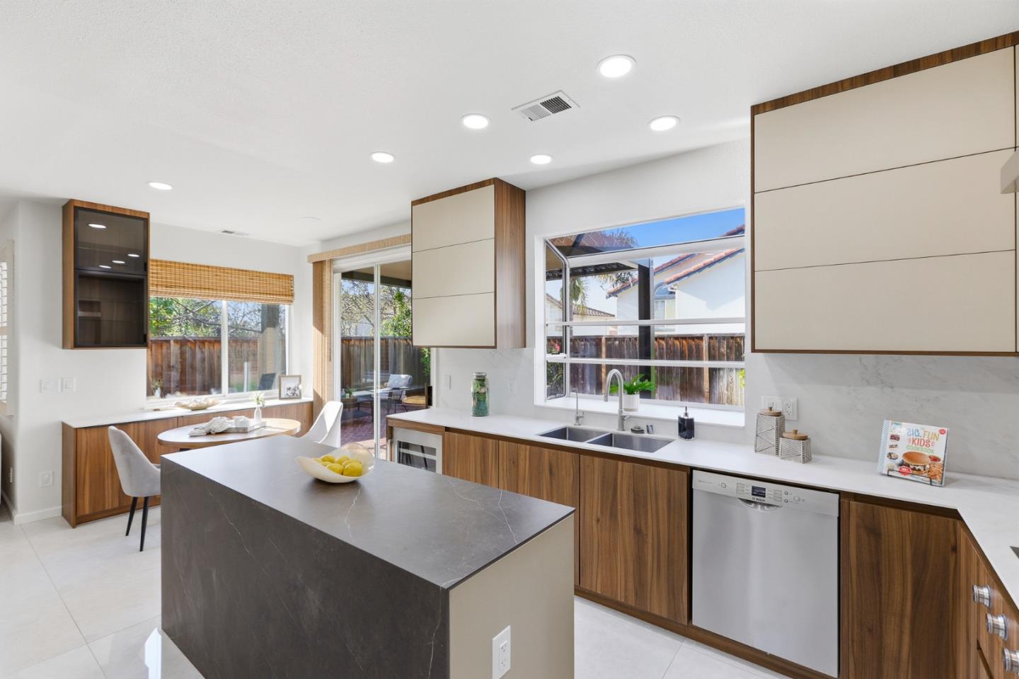 Detail Gallery Image 31 of 100 For 3283 Placido Ct, San Jose,  CA 95135 - 4 Beds | 3 Baths