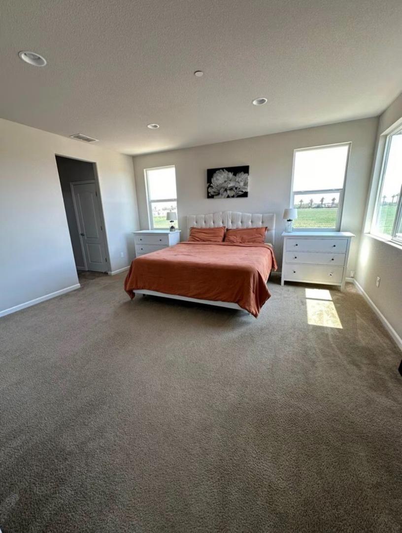 Detail Gallery Image 8 of 11 For 814 Bogdanich Way, Patterson,  CA 95363 - 4 Beds | 3 Baths