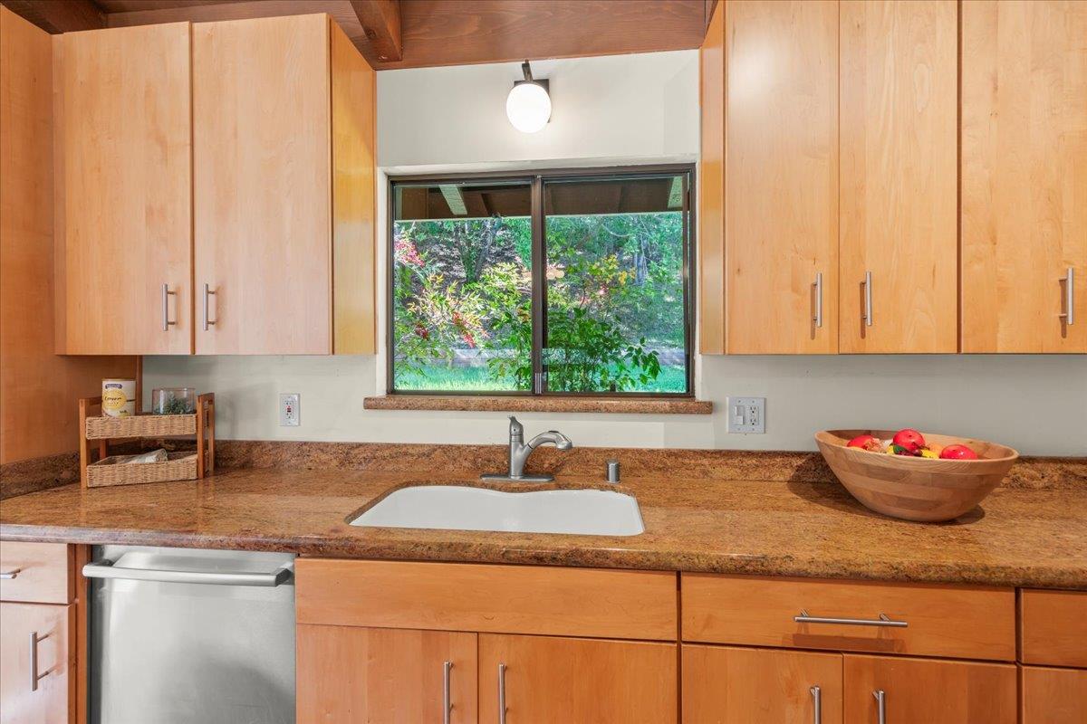 Detail Gallery Image 11 of 47 For 101 Ravinia Way, Los Gatos,  CA 95032 - 3 Beds | 2/1 Baths