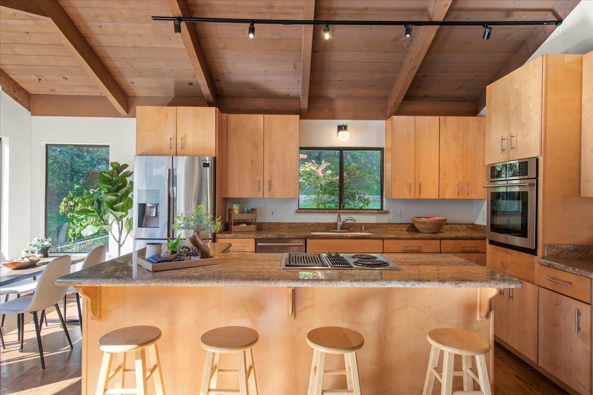 Detail Gallery Image 7 of 47 For 101 Ravinia Way, Los Gatos,  CA 95032 - 3 Beds | 2/1 Baths