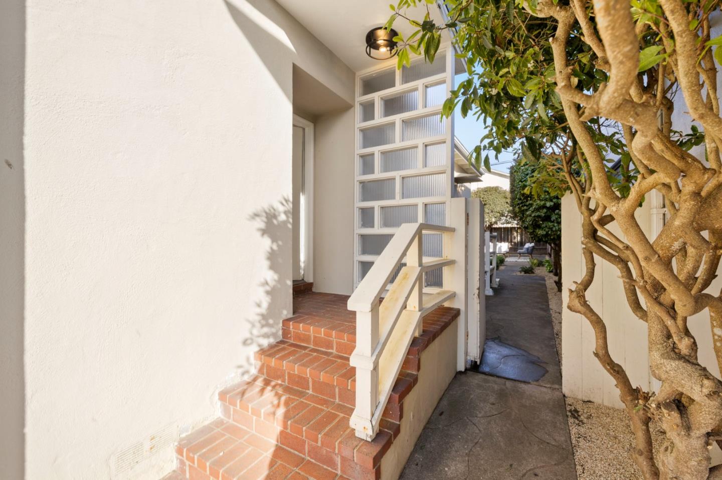 Detail Gallery Image 3 of 21 For 90 Westdale Ave, Daly City,  CA 94015 - 2 Beds | 1 Baths