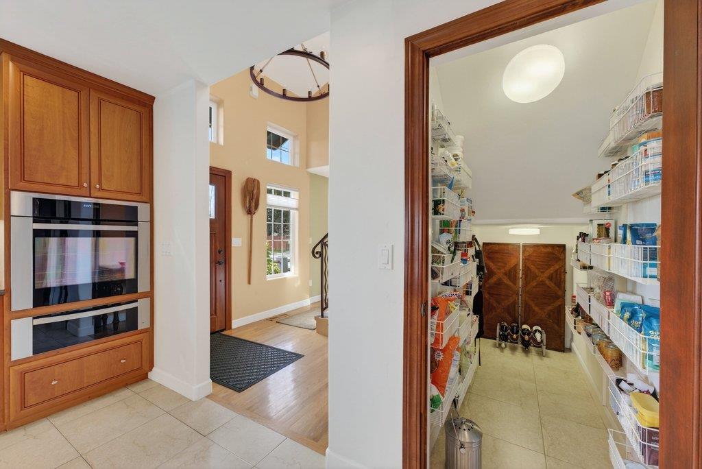 Detail Gallery Image 27 of 61 For 1021 Webster St, Santa Cruz,  CA 95062 - 3 Beds | 2/1 Baths