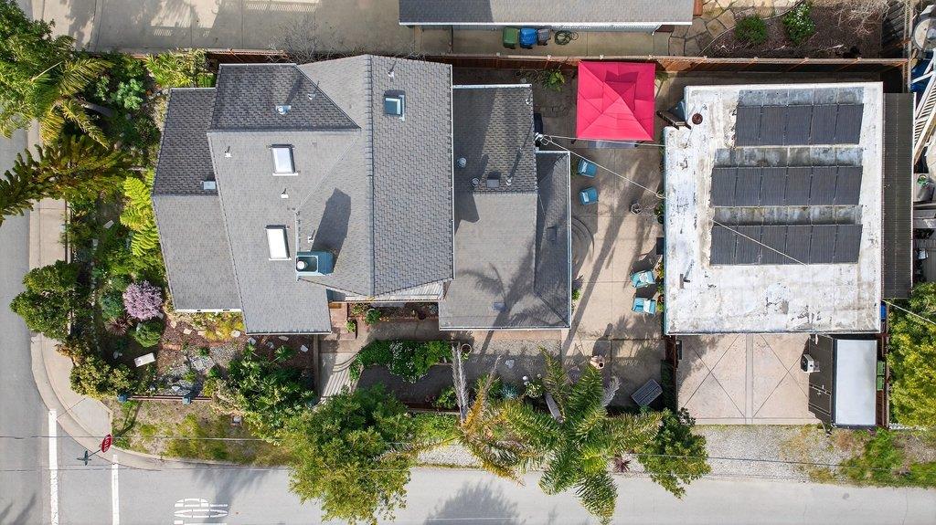 Detail Gallery Image 3 of 61 For 1021 Webster St, Santa Cruz,  CA 95062 - 3 Beds | 2/1 Baths