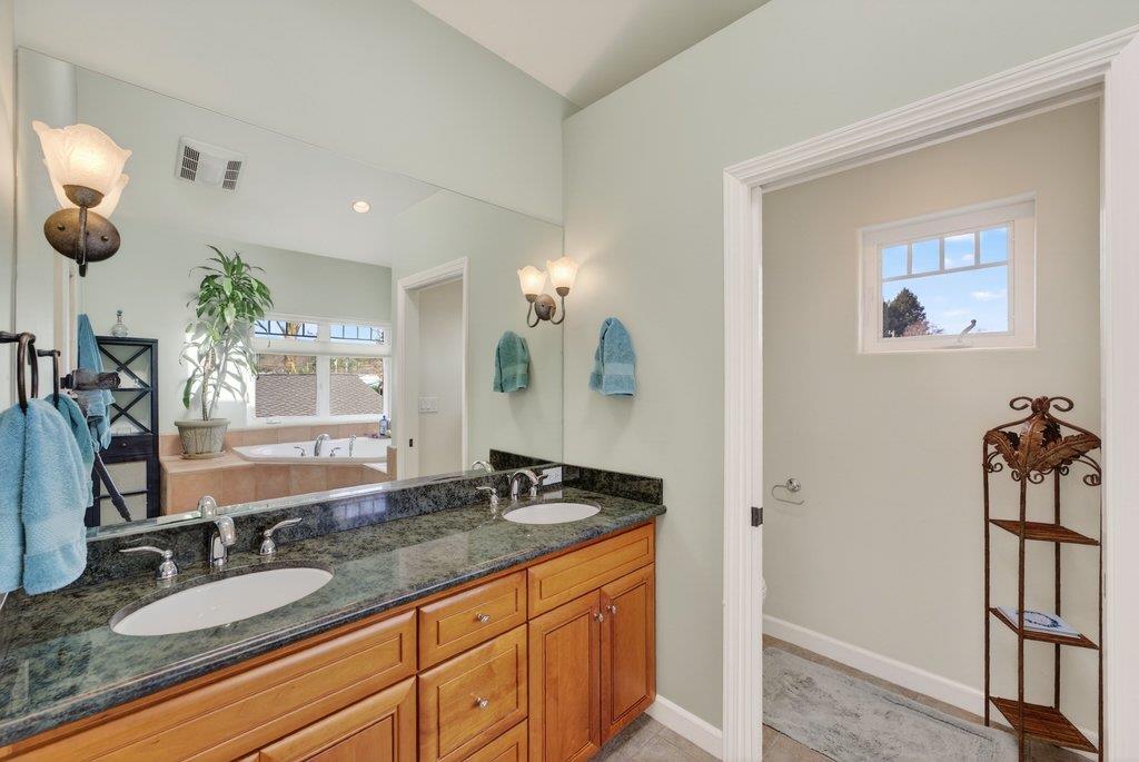 Detail Gallery Image 38 of 61 For 1021 Webster St, Santa Cruz,  CA 95062 - 3 Beds | 2/1 Baths