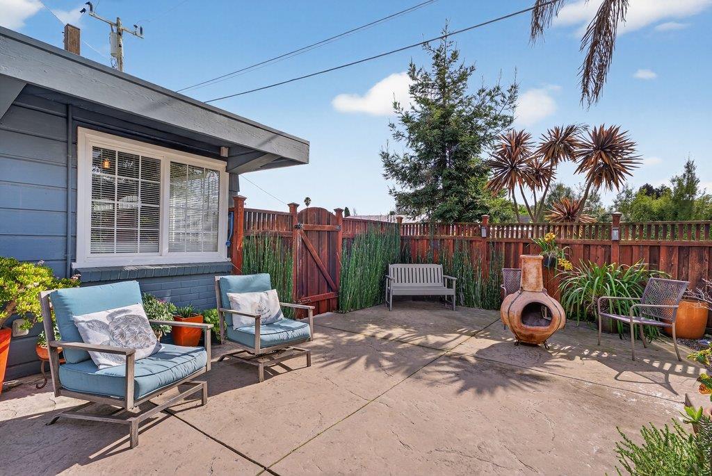 Detail Gallery Image 51 of 61 For 1021 Webster St, Santa Cruz,  CA 95062 - 3 Beds | 2/1 Baths