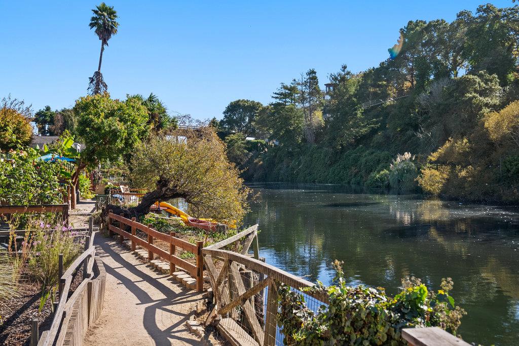 Detail Gallery Image 59 of 61 For 1021 Webster St, Santa Cruz,  CA 95062 - 3 Beds | 2/1 Baths