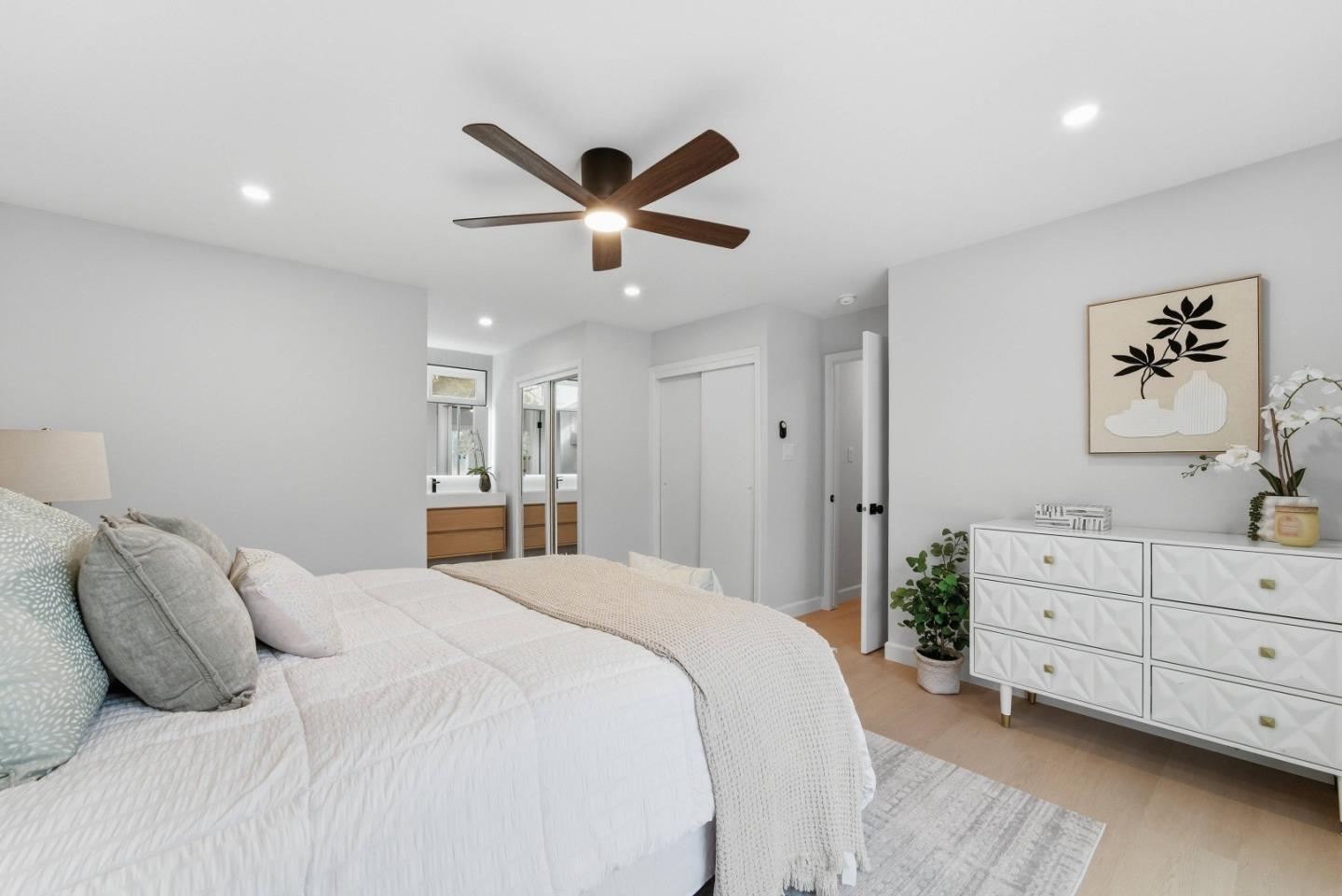 Detail Gallery Image 22 of 32 For 1462 Goldrush Ct, San Jose,  CA 95131 - 4 Beds | 2 Baths