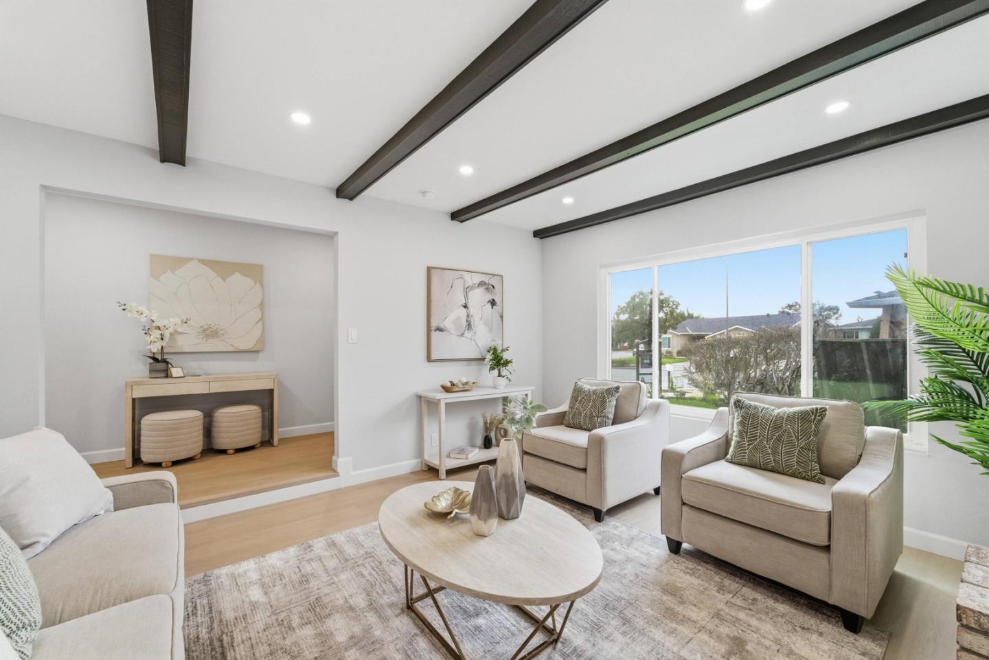 Detail Gallery Image 3 of 32 For 1462 Goldrush Ct, San Jose,  CA 95131 - 4 Beds | 2 Baths