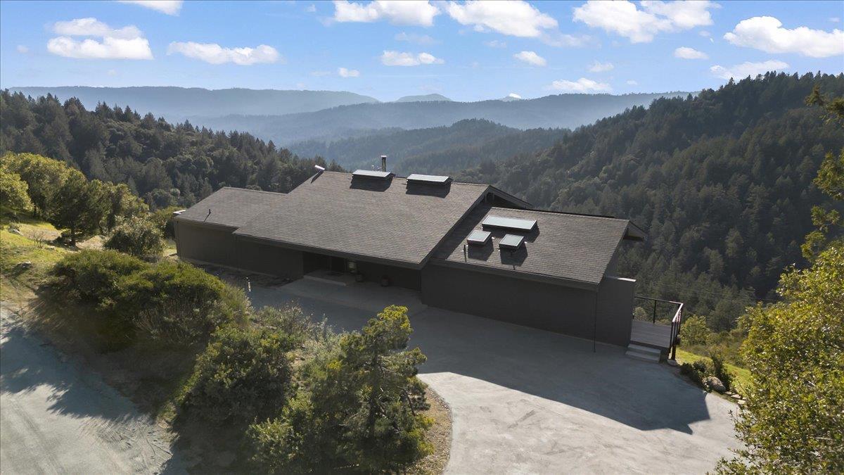 Detail Gallery Image 30 of 48 For 12336 Indian Rock Way, Los Gatos,  CA 95033 - 4 Beds | 3 Baths