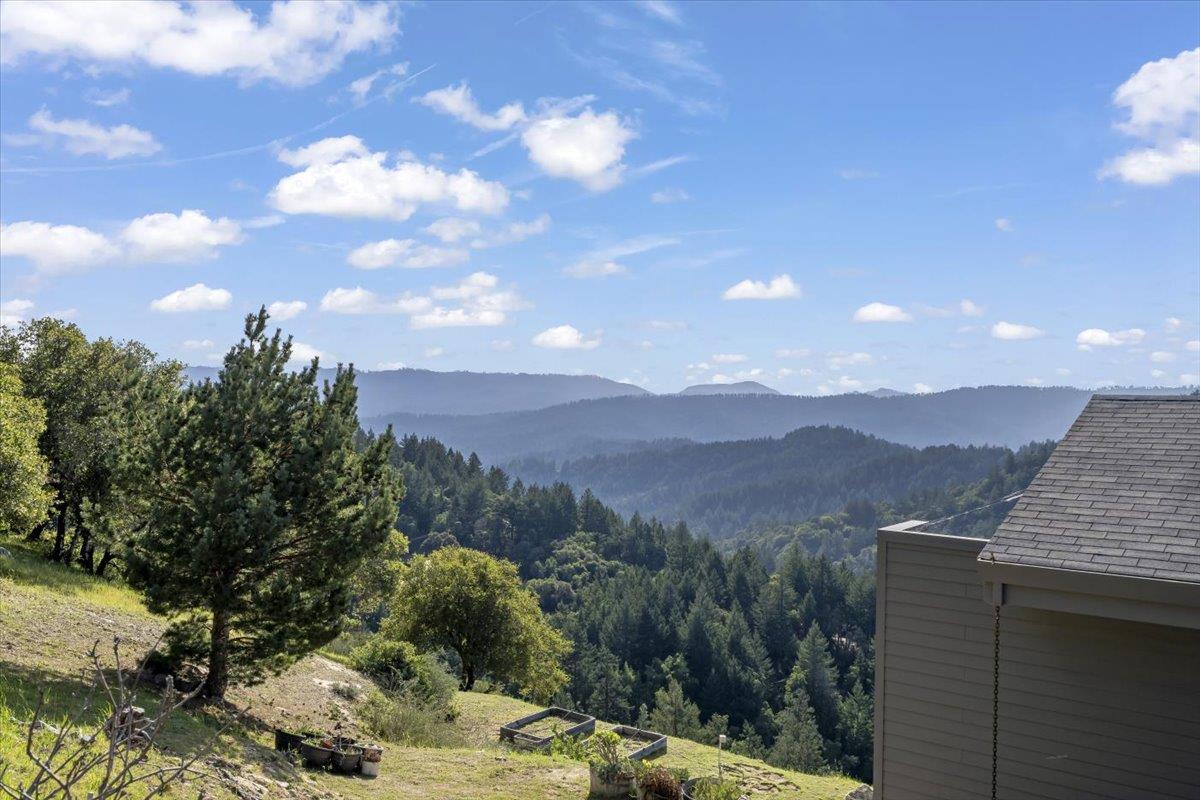 Detail Gallery Image 32 of 48 For 12336 Indian Rock Way, Los Gatos,  CA 95033 - 4 Beds | 3 Baths