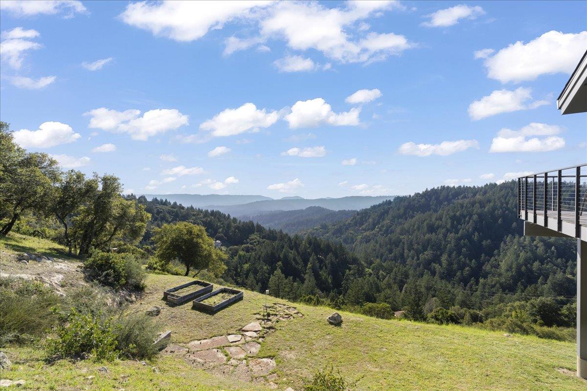 Detail Gallery Image 37 of 48 For 12336 Indian Rock Way, Los Gatos,  CA 95033 - 4 Beds | 3 Baths