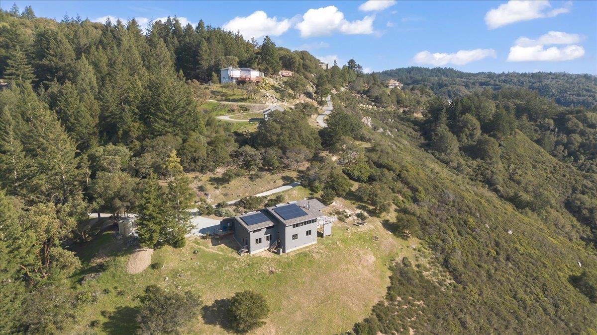 Detail Gallery Image 46 of 48 For 12336 Indian Rock Way, Los Gatos,  CA 95033 - 4 Beds | 3 Baths