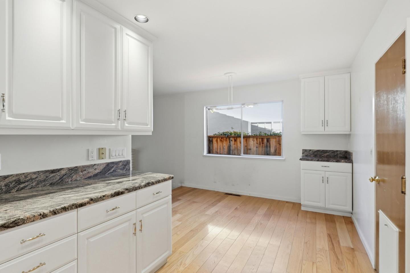 Detail Gallery Image 18 of 42 For 1103 Del Cambre Dr, San Jose,  CA 95129 - 3 Beds | 2 Baths