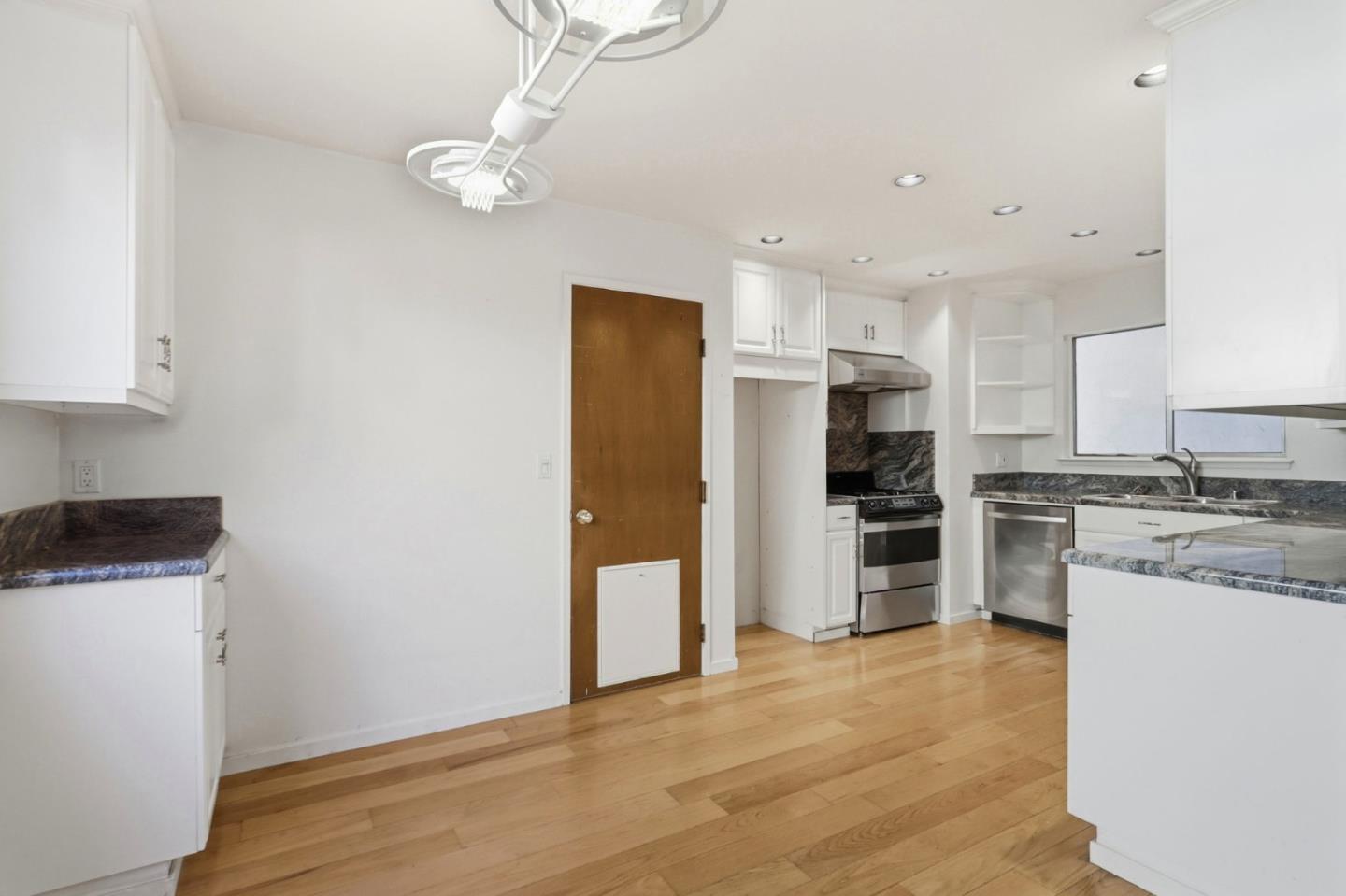 Detail Gallery Image 19 of 42 For 1103 Del Cambre Dr, San Jose,  CA 95129 - 3 Beds | 2 Baths