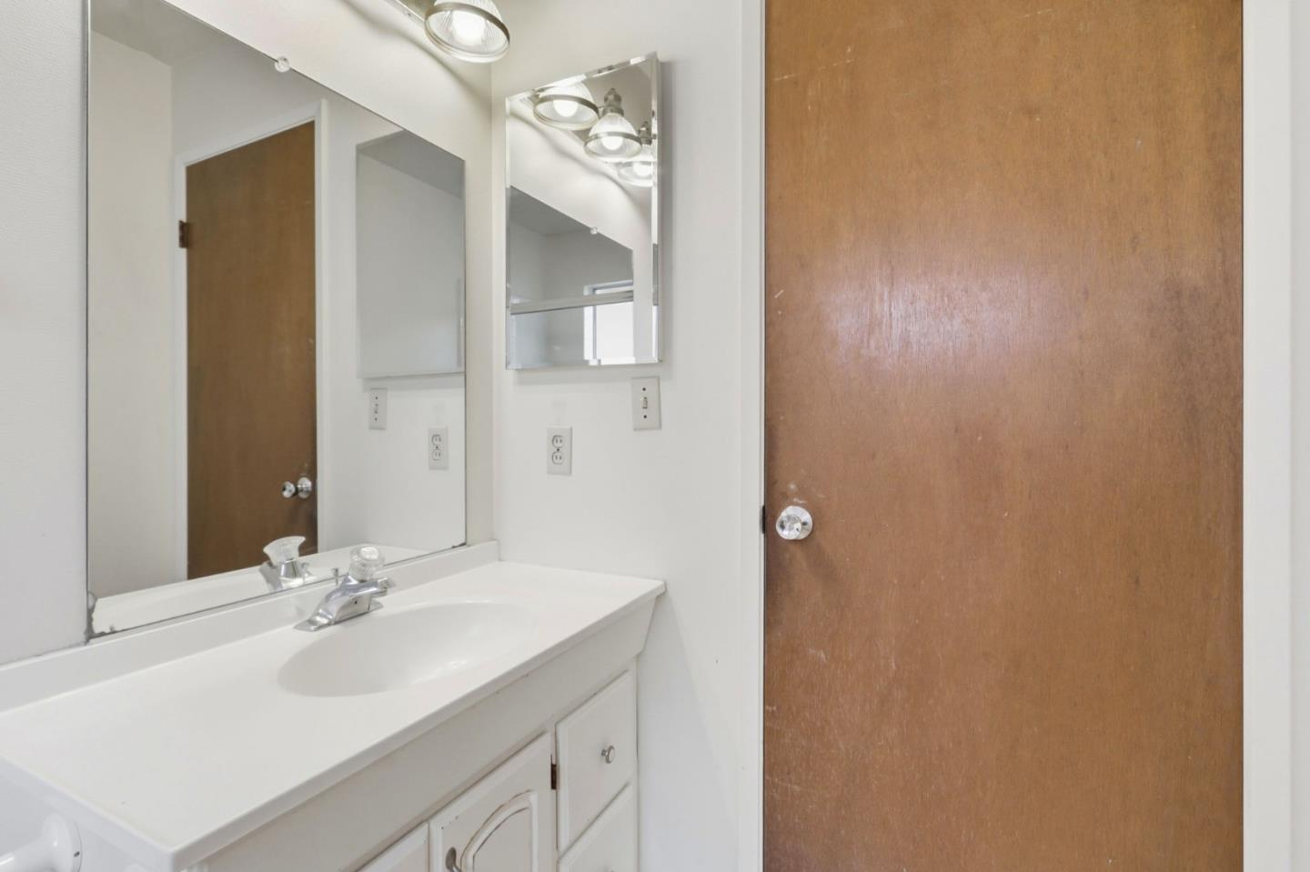 Detail Gallery Image 36 of 42 For 1103 Del Cambre Dr, San Jose,  CA 95129 - 3 Beds | 2 Baths