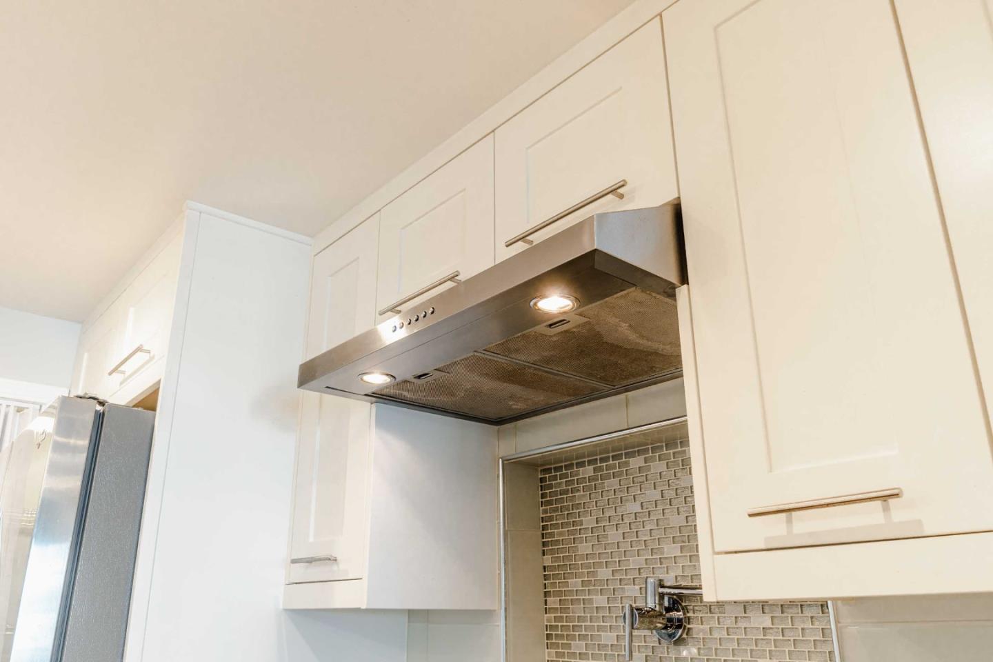 Detail Gallery Image 10 of 34 For 653 Saint Francis Blvd, Daly City,  CA 94015 - 2 Beds | 2/1 Baths