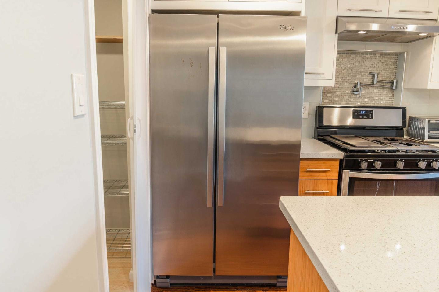 Detail Gallery Image 14 of 34 For 653 Saint Francis Blvd, Daly City,  CA 94015 - 2 Beds | 2/1 Baths