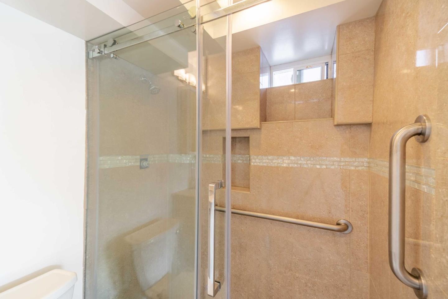 Detail Gallery Image 27 of 34 For 653 Saint Francis Blvd, Daly City,  CA 94015 - 2 Beds | 2/1 Baths