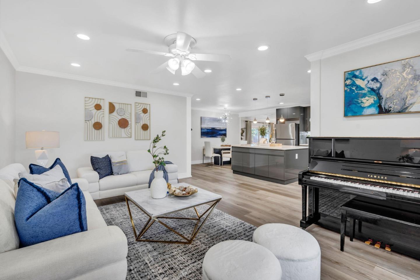 Detail Gallery Image 14 of 47 For 5776 Arapaho Dr, San Jose,  CA 95123 - 4 Beds | 2 Baths