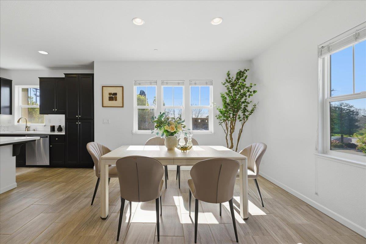 Detail Gallery Image 11 of 74 For 3868 Fiano Cmn, Fremont,  CA 94555 - 3 Beds | 3/1 Baths