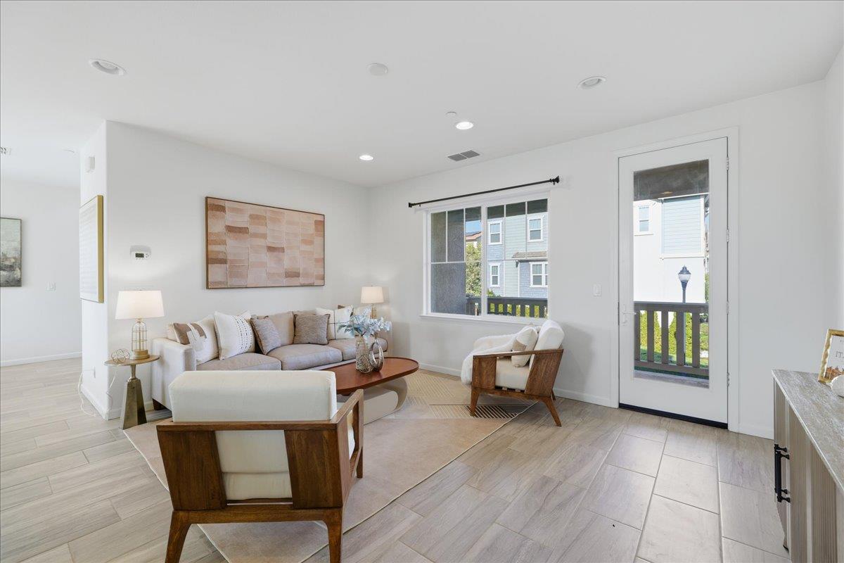 Detail Gallery Image 20 of 74 For 3868 Fiano Cmn, Fremont,  CA 94555 - 3 Beds | 3/1 Baths