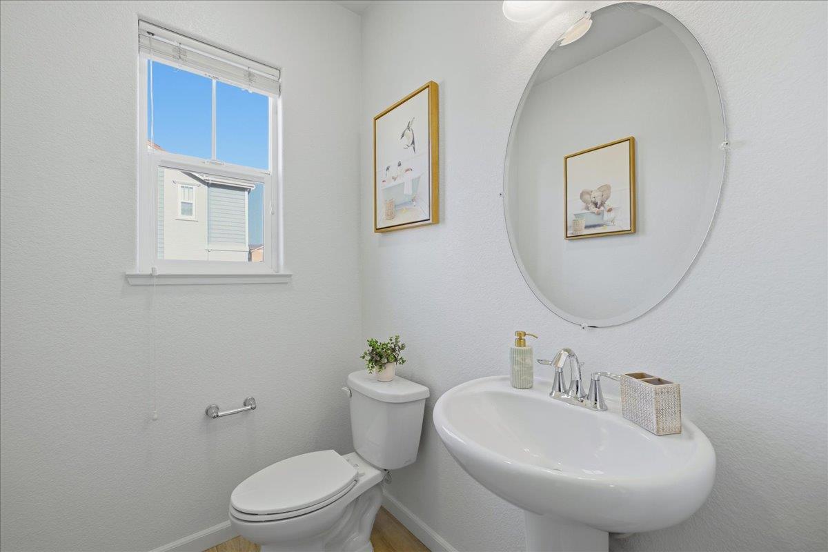 Detail Gallery Image 35 of 74 For 3868 Fiano Cmn, Fremont,  CA 94555 - 3 Beds | 3/1 Baths