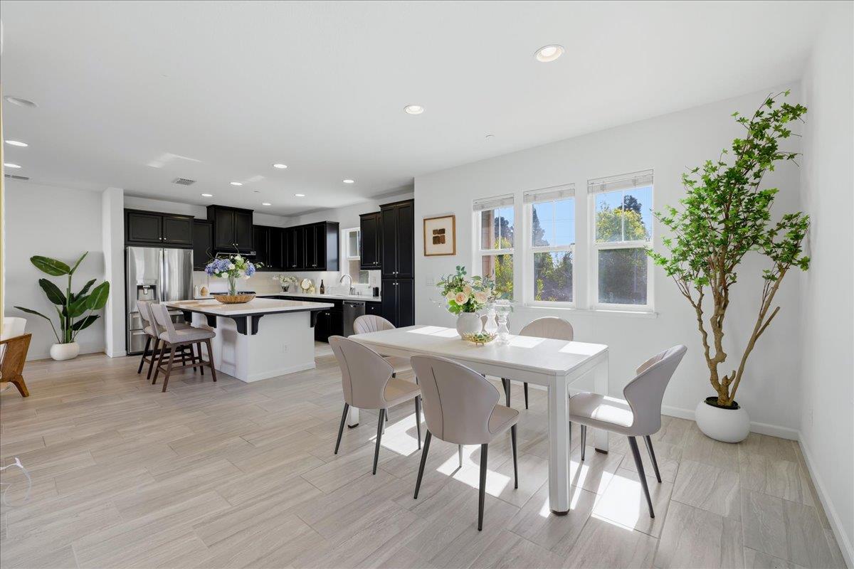 Detail Gallery Image 6 of 74 For 3868 Fiano Cmn, Fremont,  CA 94555 - 3 Beds | 3/1 Baths