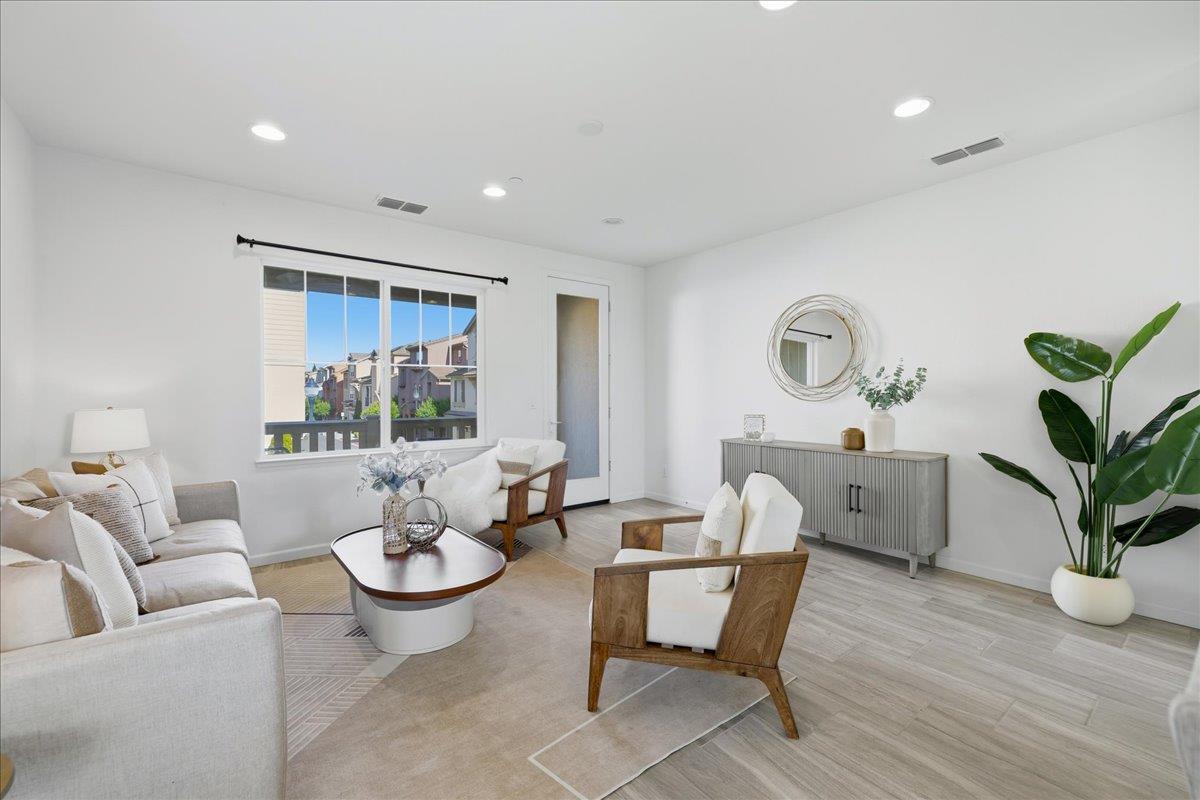 Detail Gallery Image 7 of 74 For 3868 Fiano Cmn, Fremont,  CA 94555 - 3 Beds | 3/1 Baths