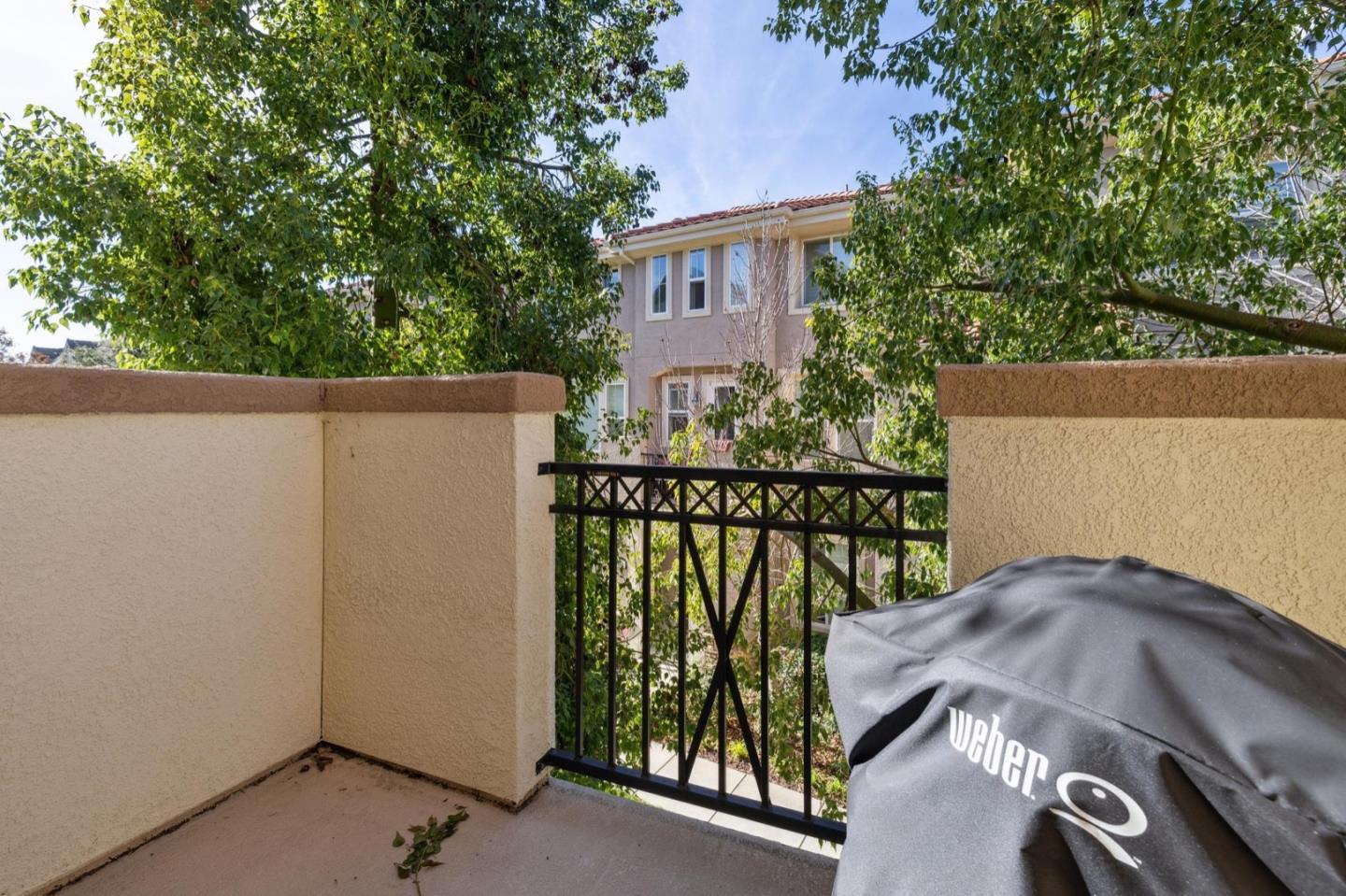 Detail Gallery Image 15 of 29 For 152 Heligan Ln #6,  Livermore,  CA 94551 - 2 Beds | 2/1 Baths