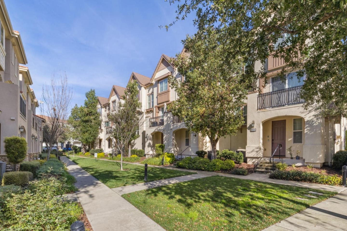 Detail Gallery Image 3 of 29 For 152 Heligan Ln #6,  Livermore,  CA 94551 - 2 Beds | 2/1 Baths