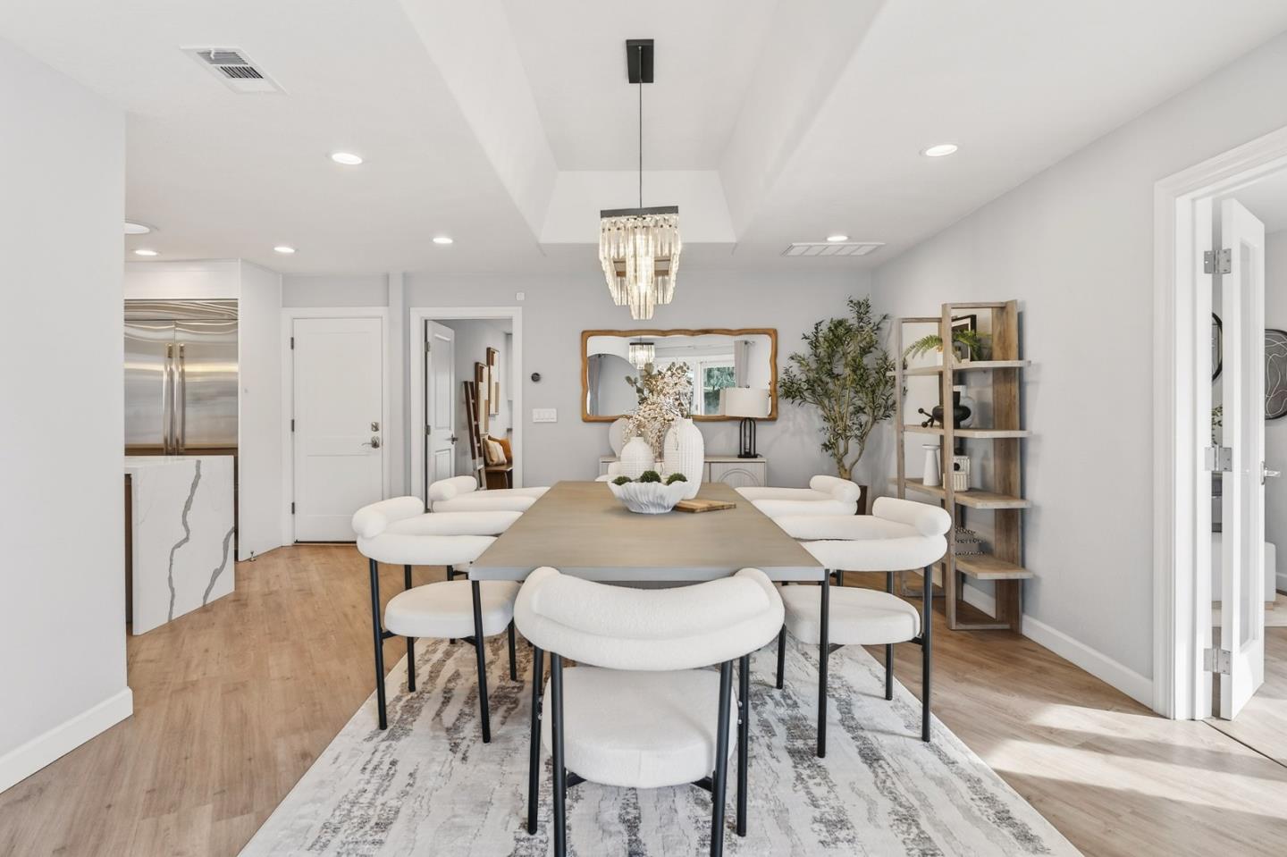 Detail Gallery Image 14 of 49 For 12791 Ione Ct, Saratoga,  CA 95070 - 5 Beds | 4/1 Baths