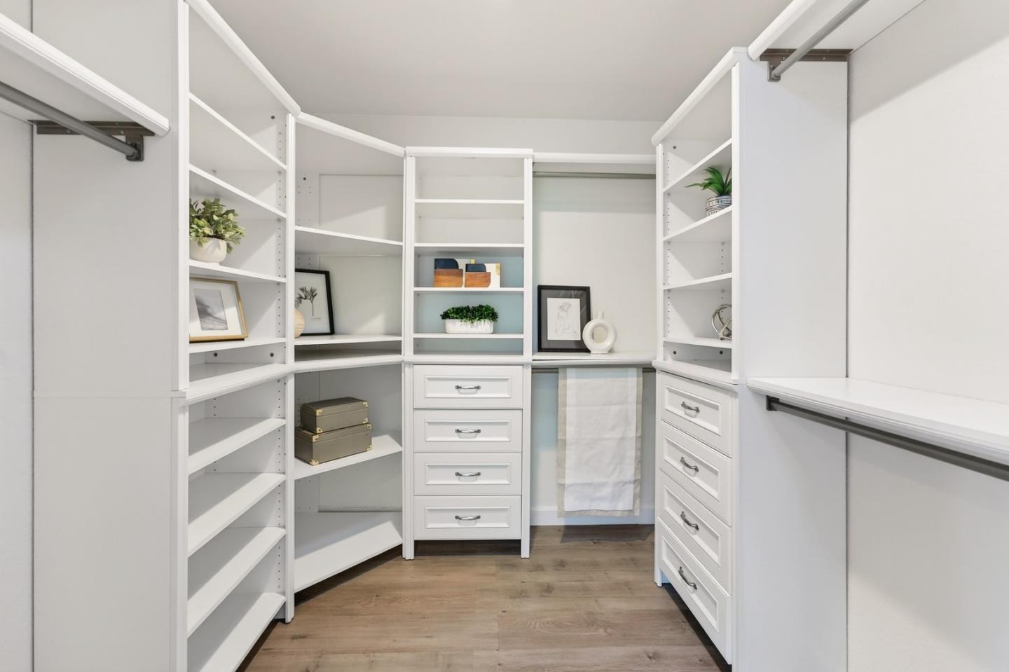 Detail Gallery Image 36 of 49 For 12791 Ione Ct, Saratoga,  CA 95070 - 5 Beds | 4/1 Baths