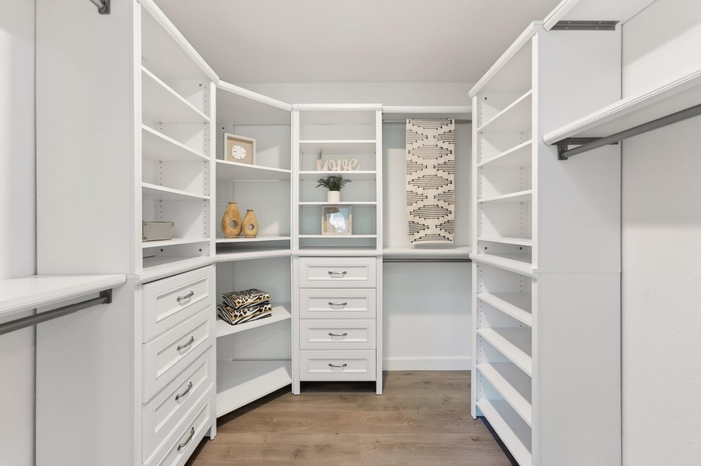 Detail Gallery Image 37 of 49 For 12791 Ione Ct, Saratoga,  CA 95070 - 5 Beds | 4/1 Baths