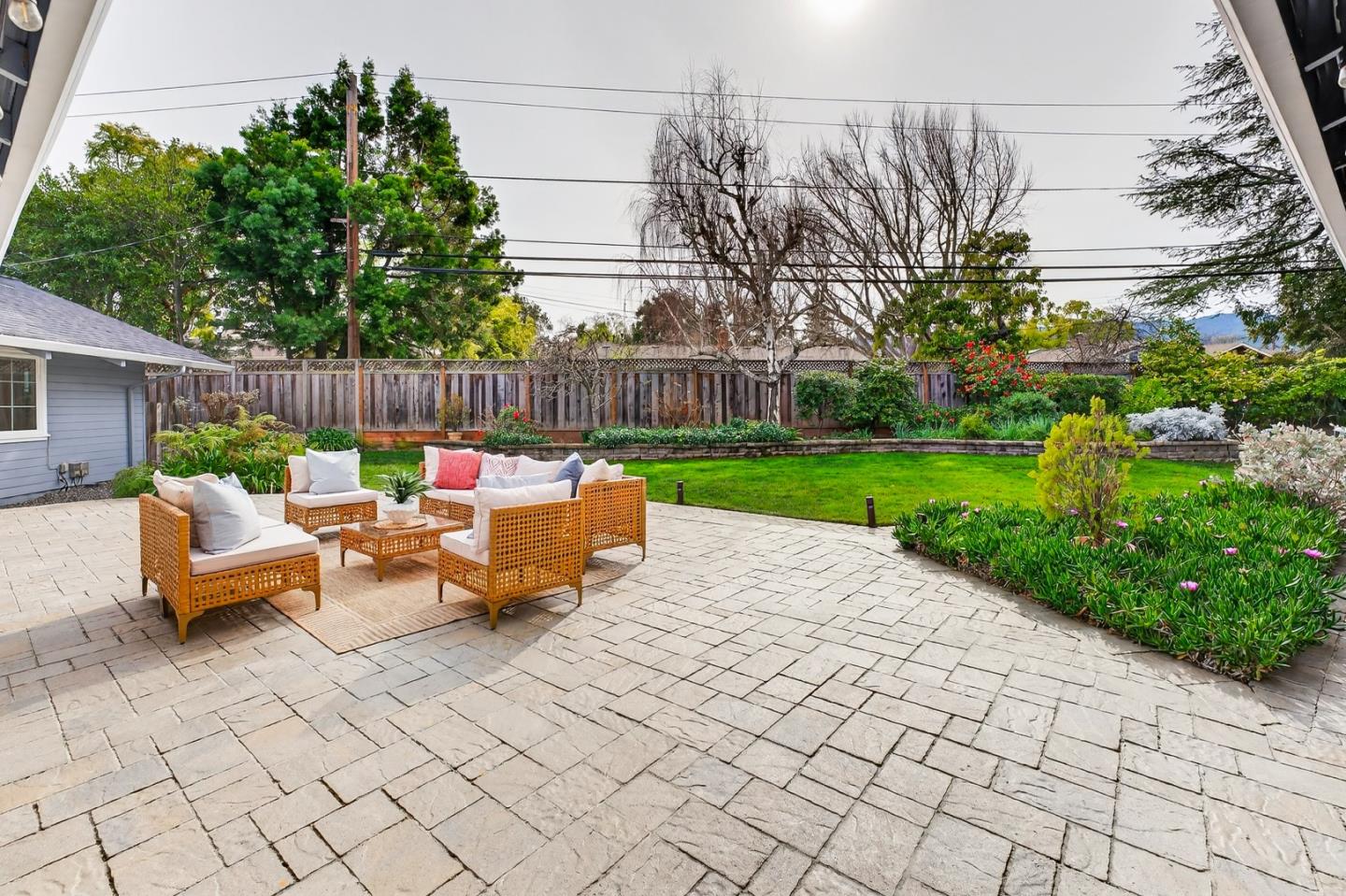 Detail Gallery Image 40 of 49 For 12791 Ione Ct, Saratoga,  CA 95070 - 5 Beds | 4/1 Baths