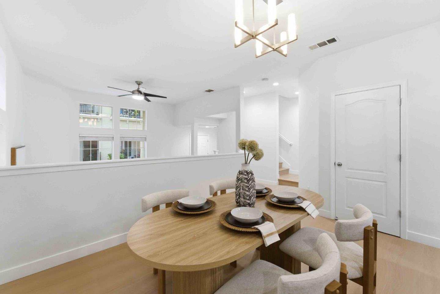 Detail Gallery Image 11 of 51 For 2260 Golden Crest Cmn, San Jose,  CA 95125 - 2 Beds | 2/1 Baths