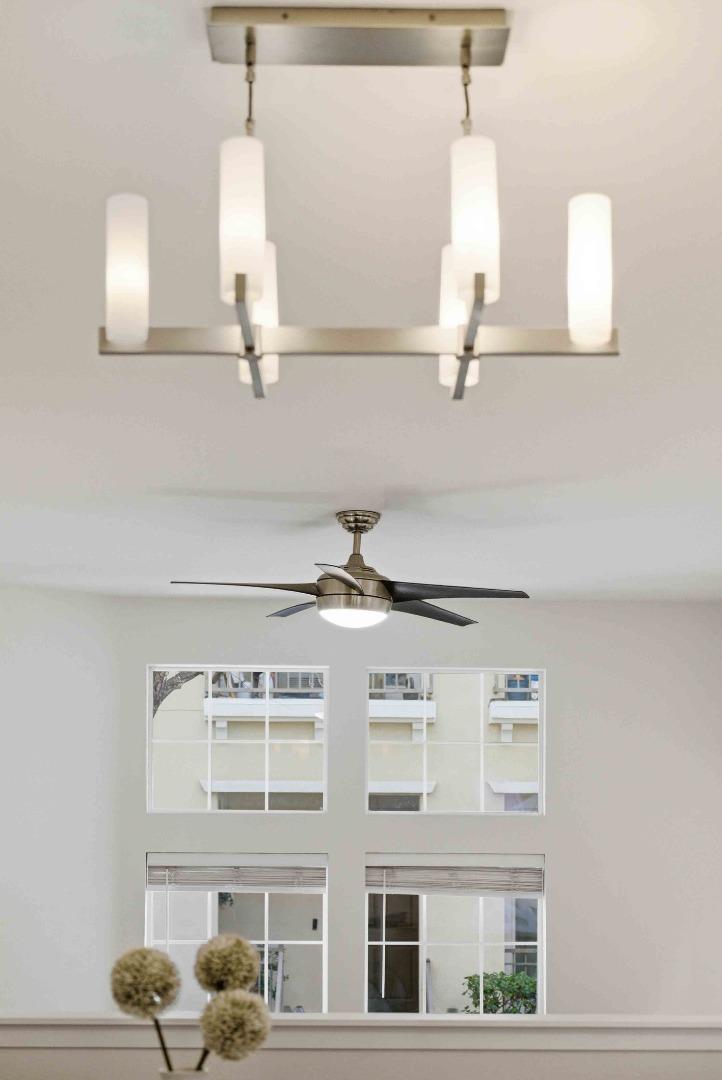 Detail Gallery Image 12 of 51 For 2260 Golden Crest Cmn, San Jose,  CA 95125 - 2 Beds | 2/1 Baths