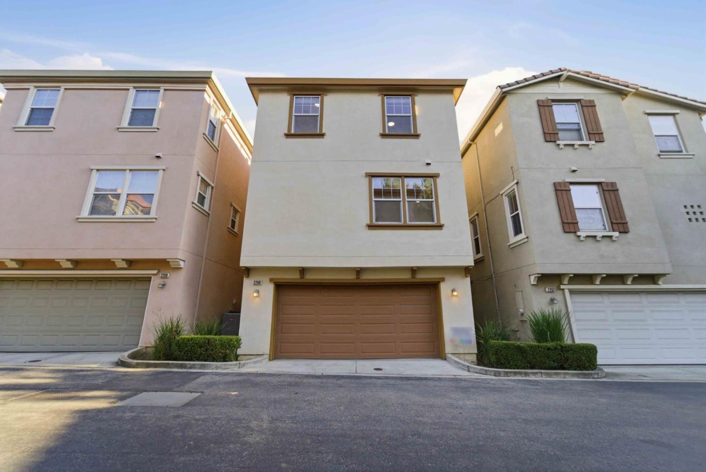 Detail Gallery Image 45 of 51 For 2260 Golden Crest Cmn, San Jose,  CA 95125 - 2 Beds | 2/1 Baths