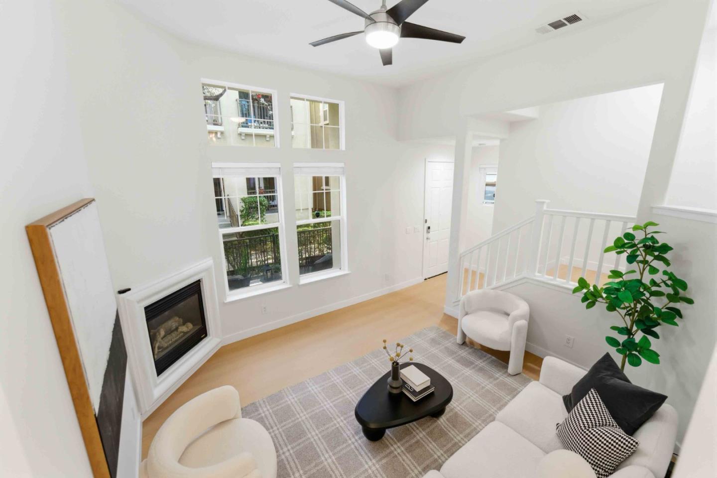 Detail Gallery Image 9 of 51 For 2260 Golden Crest Cmn, San Jose,  CA 95125 - 2 Beds | 2/1 Baths