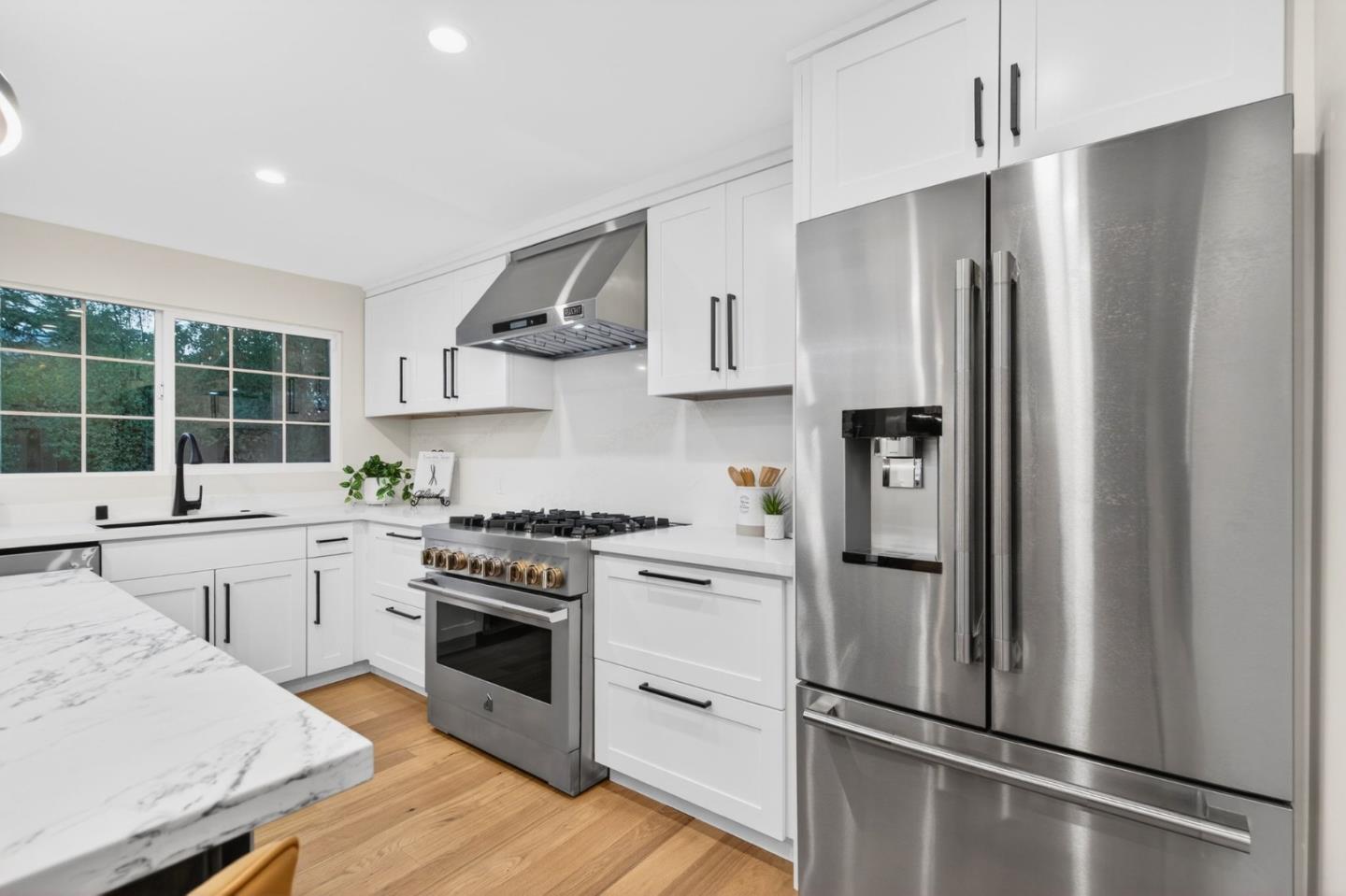 Detail Gallery Image 11 of 38 For 2154 Los Gatos Almaden Rd, San Jose,  CA 95124 - 4 Beds | 4 Baths