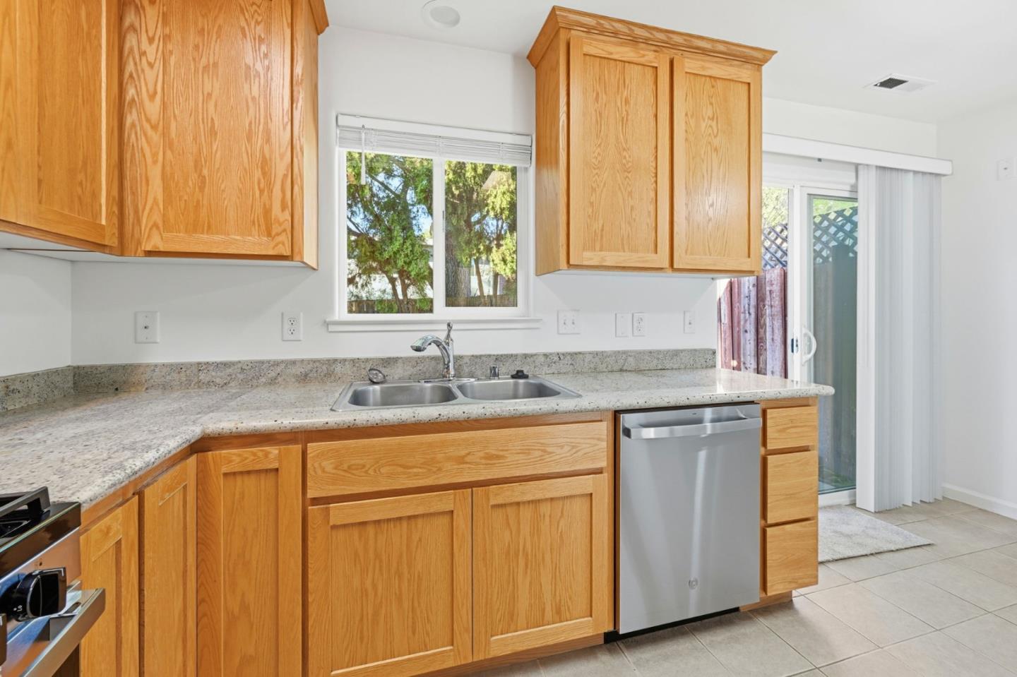 Detail Gallery Image 16 of 28 For 115 Christel Oaks Dr, Scotts Valley,  CA 95066 - – Beds | – Baths