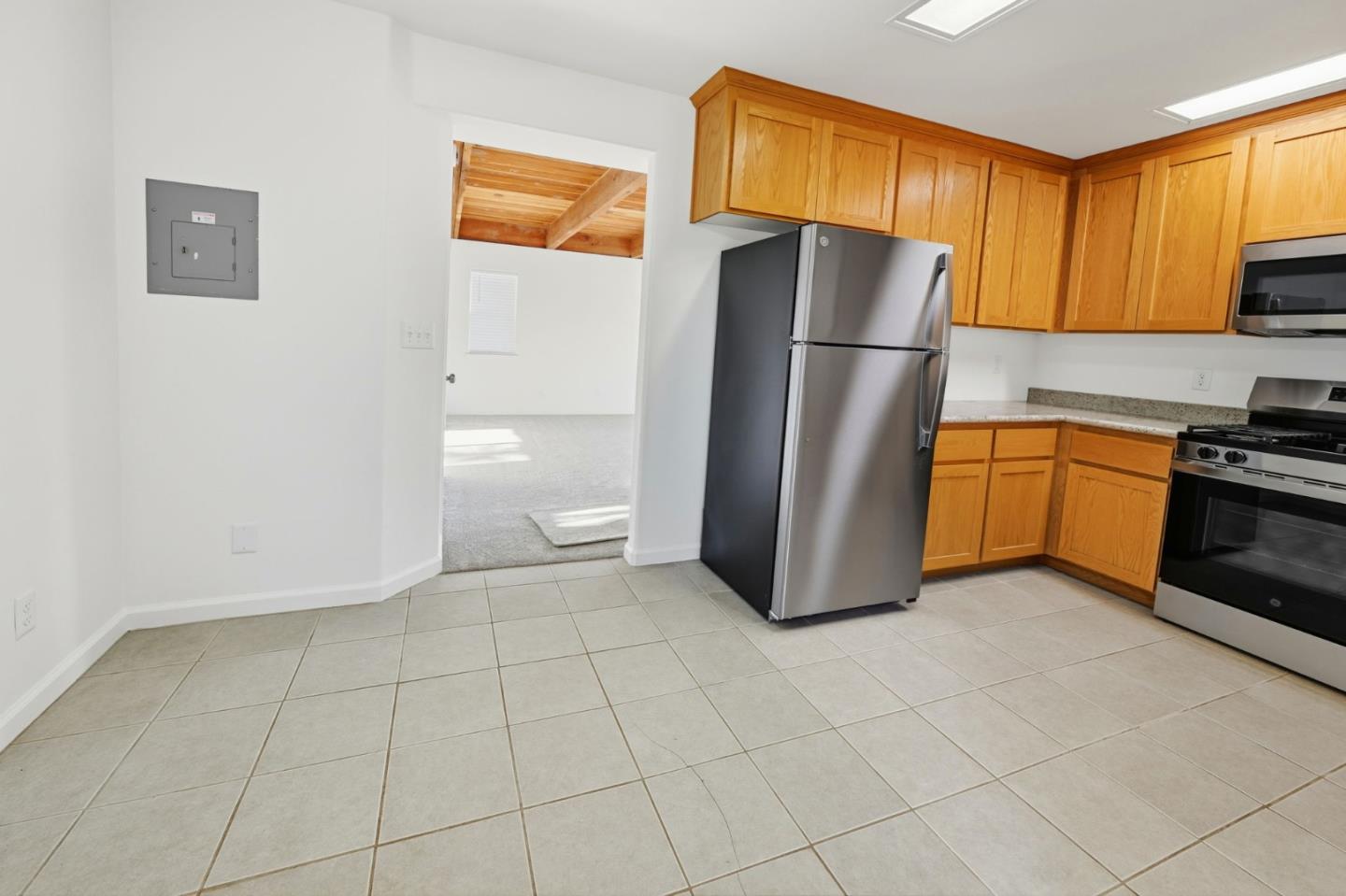 Detail Gallery Image 17 of 28 For 115 Christel Oaks Dr, Scotts Valley,  CA 95066 - – Beds | – Baths