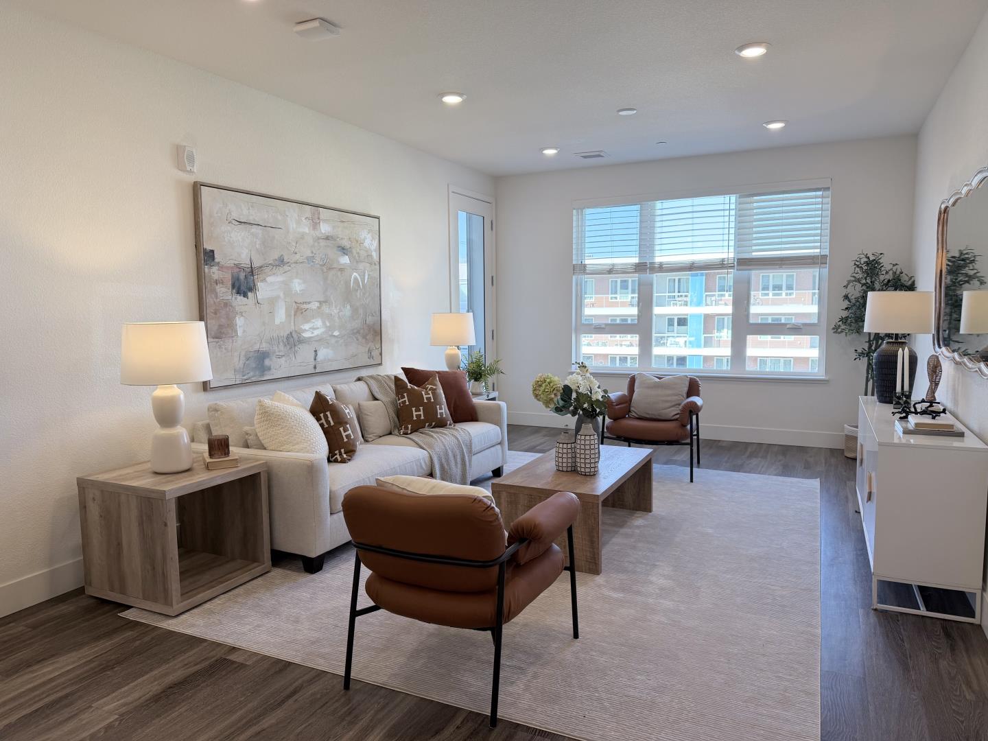 Front Image Thumbnail for ML82034388