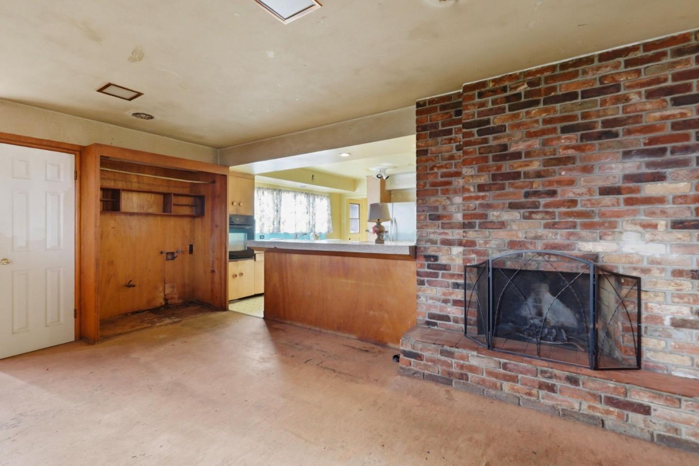 Detail Gallery Image 14 of 40 For 691 Lotus St, San Jose,  CA 95116 - 3 Beds | 1/1 Baths