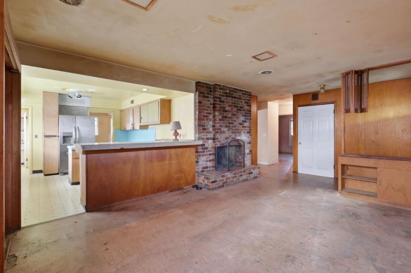 Detail Gallery Image 15 of 40 For 691 Lotus St, San Jose,  CA 95116 - 3 Beds | 1/1 Baths