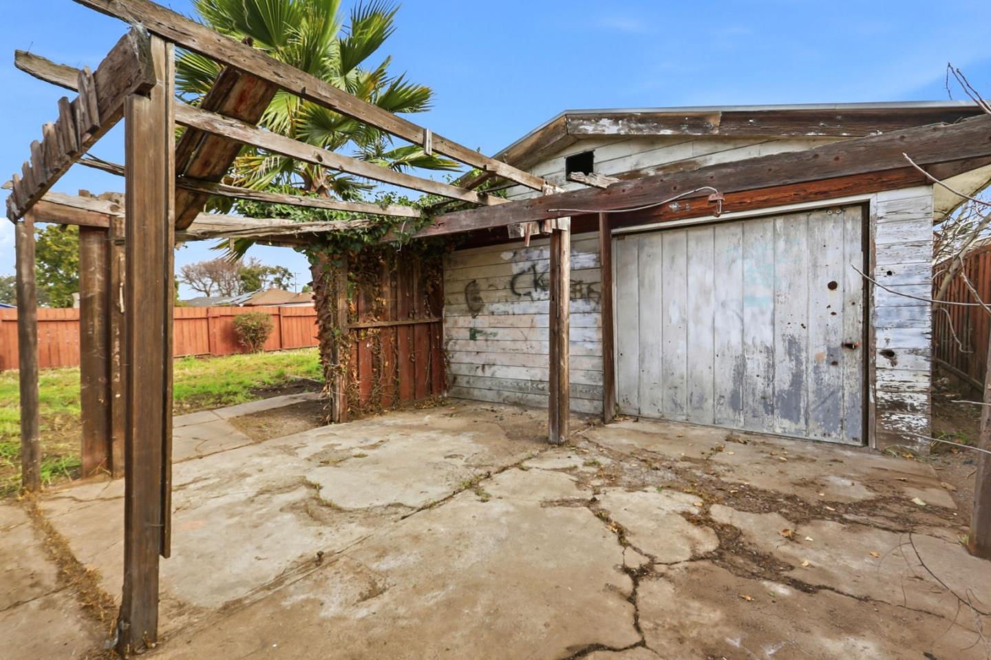 Detail Gallery Image 38 of 40 For 691 Lotus St, San Jose,  CA 95116 - 3 Beds | 1/1 Baths