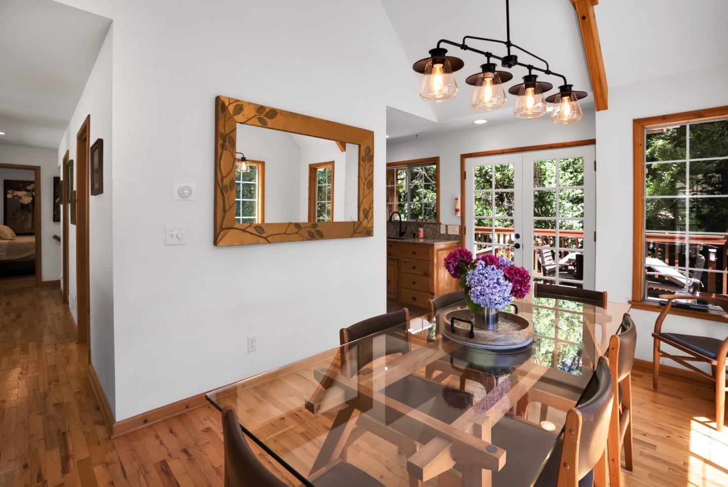 Detail Gallery Image 12 of 40 For 220 Miracle Ln, Santa Cruz,  CA 95060 - 3 Beds | 2/1 Baths