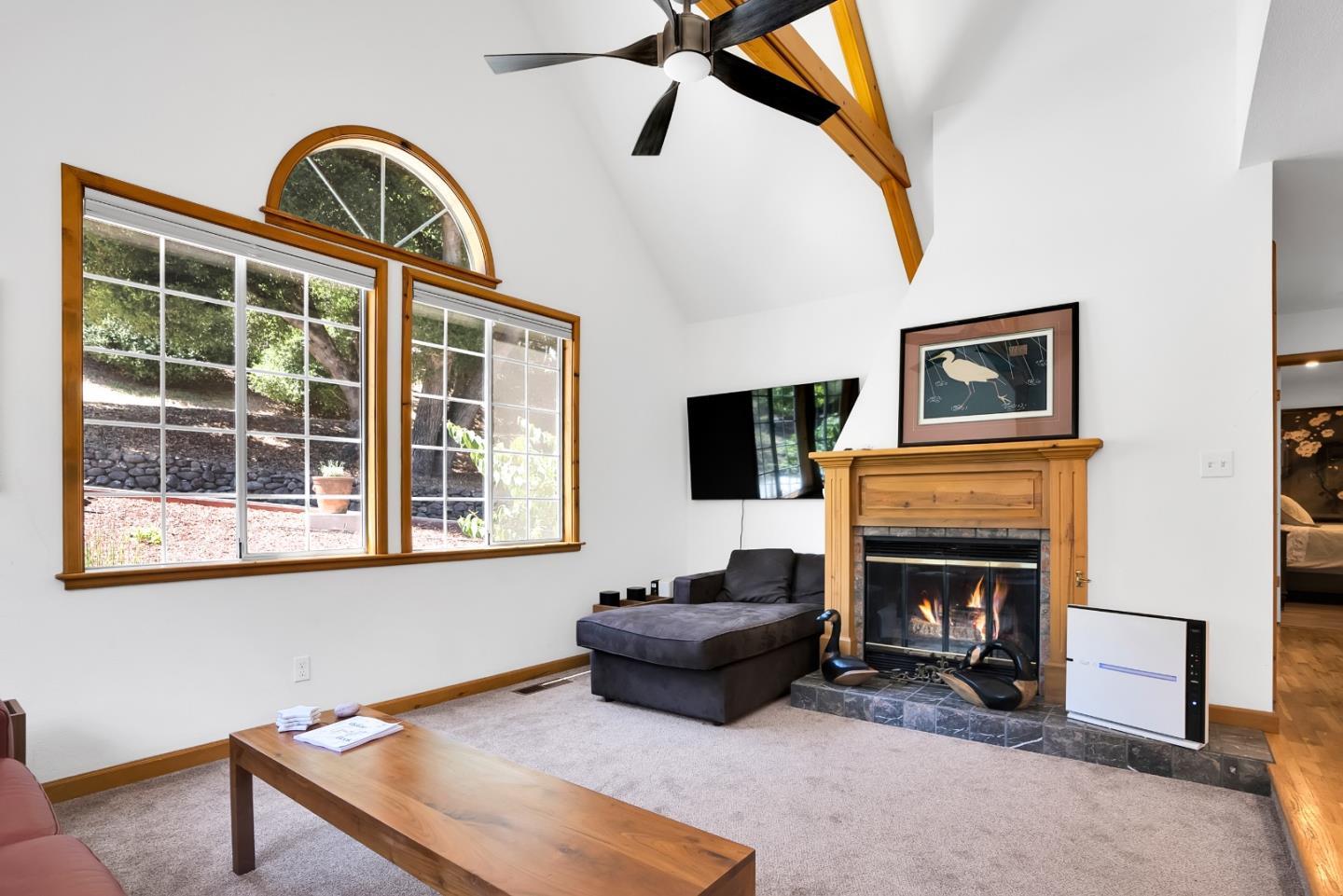 Detail Gallery Image 16 of 40 For 220 Miracle Ln, Santa Cruz,  CA 95060 - 3 Beds | 2/1 Baths