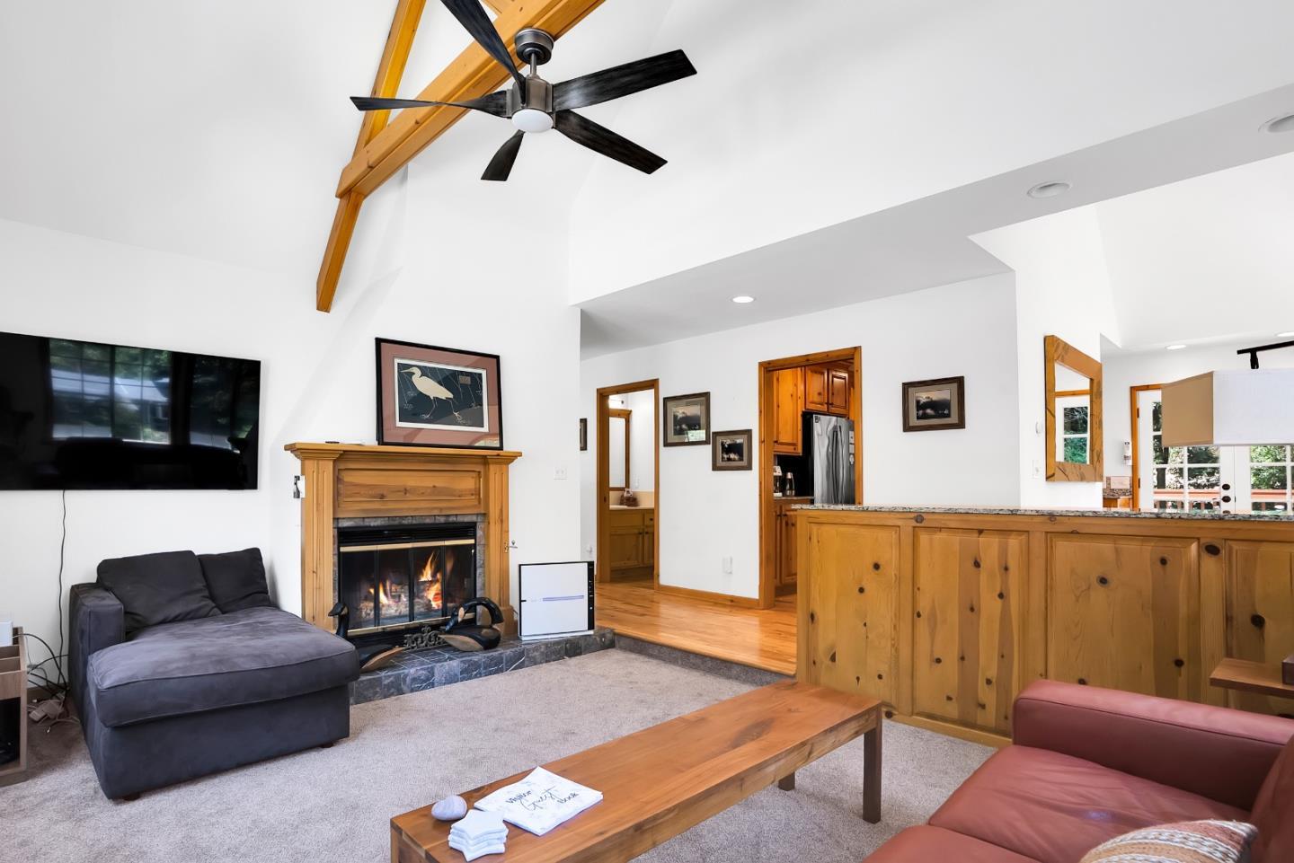 Detail Gallery Image 17 of 40 For 220 Miracle Ln, Santa Cruz,  CA 95060 - 3 Beds | 2/1 Baths