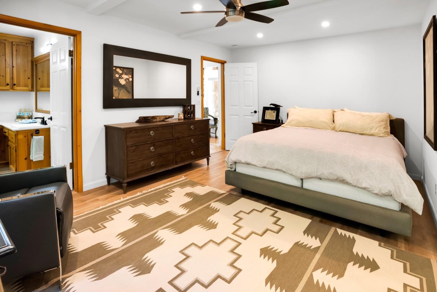 Detail Gallery Image 20 of 40 For 220 Miracle Ln, Santa Cruz,  CA 95060 - 3 Beds | 2/1 Baths